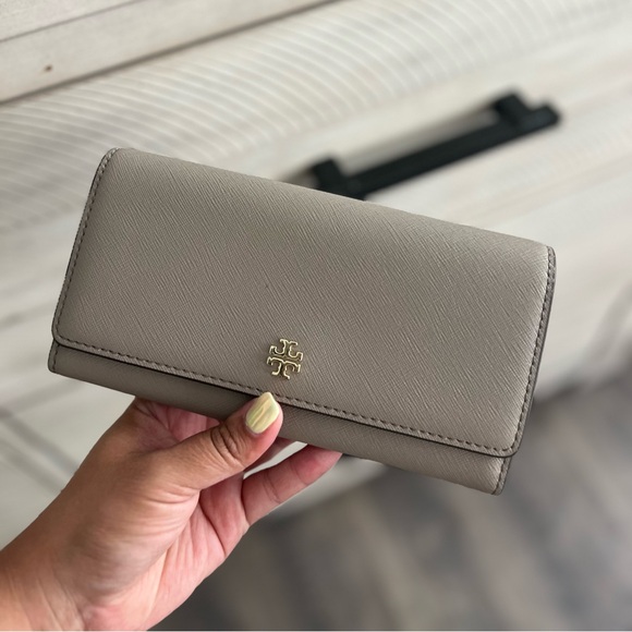 Tory Burch Handbags - Tory Burch Wallet